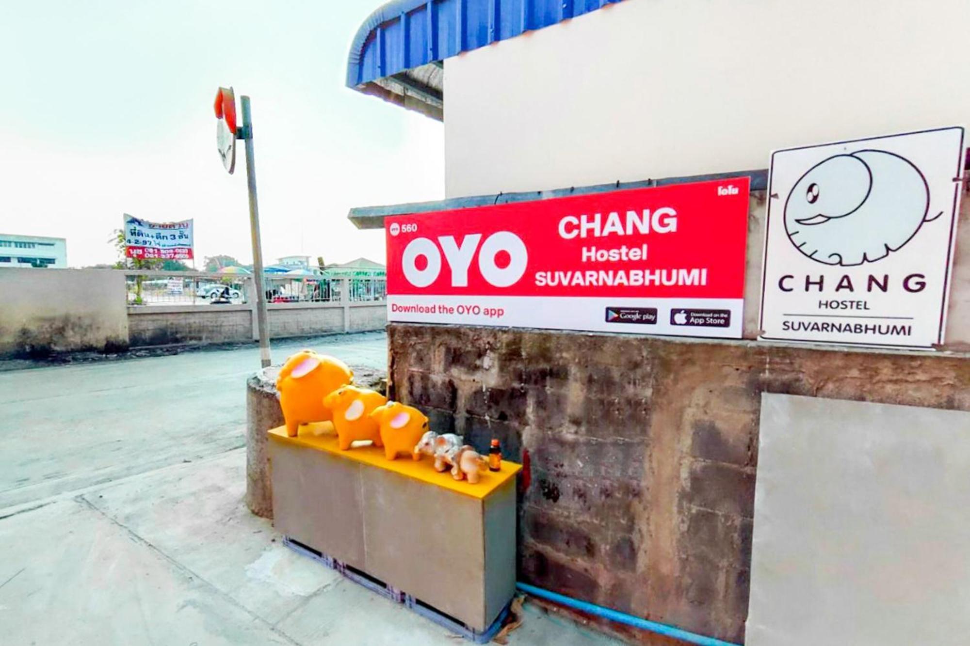 Oyo 560 Chang Hostel Suvarnabhumi Banguecoque Exterior foto