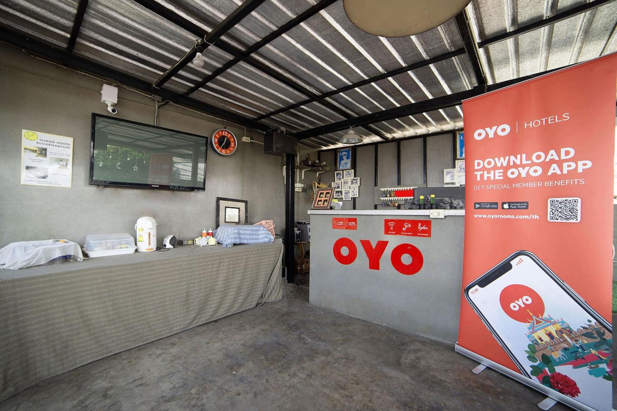 Oyo 560 Chang Hostel Suvarnabhumi Banguecoque Exterior foto
